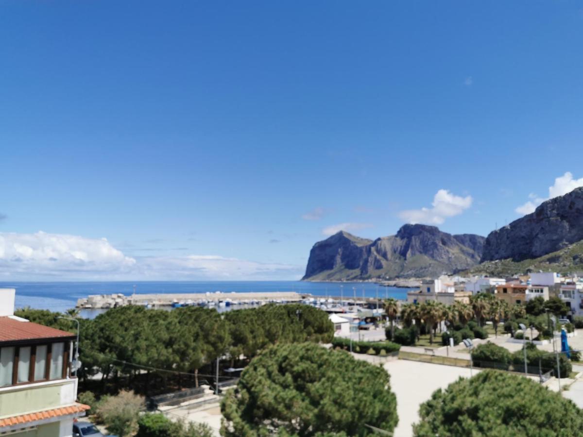 La Terrazza Sul Golfo Bed & Breakfast Isola delle Femmine Exterior photo